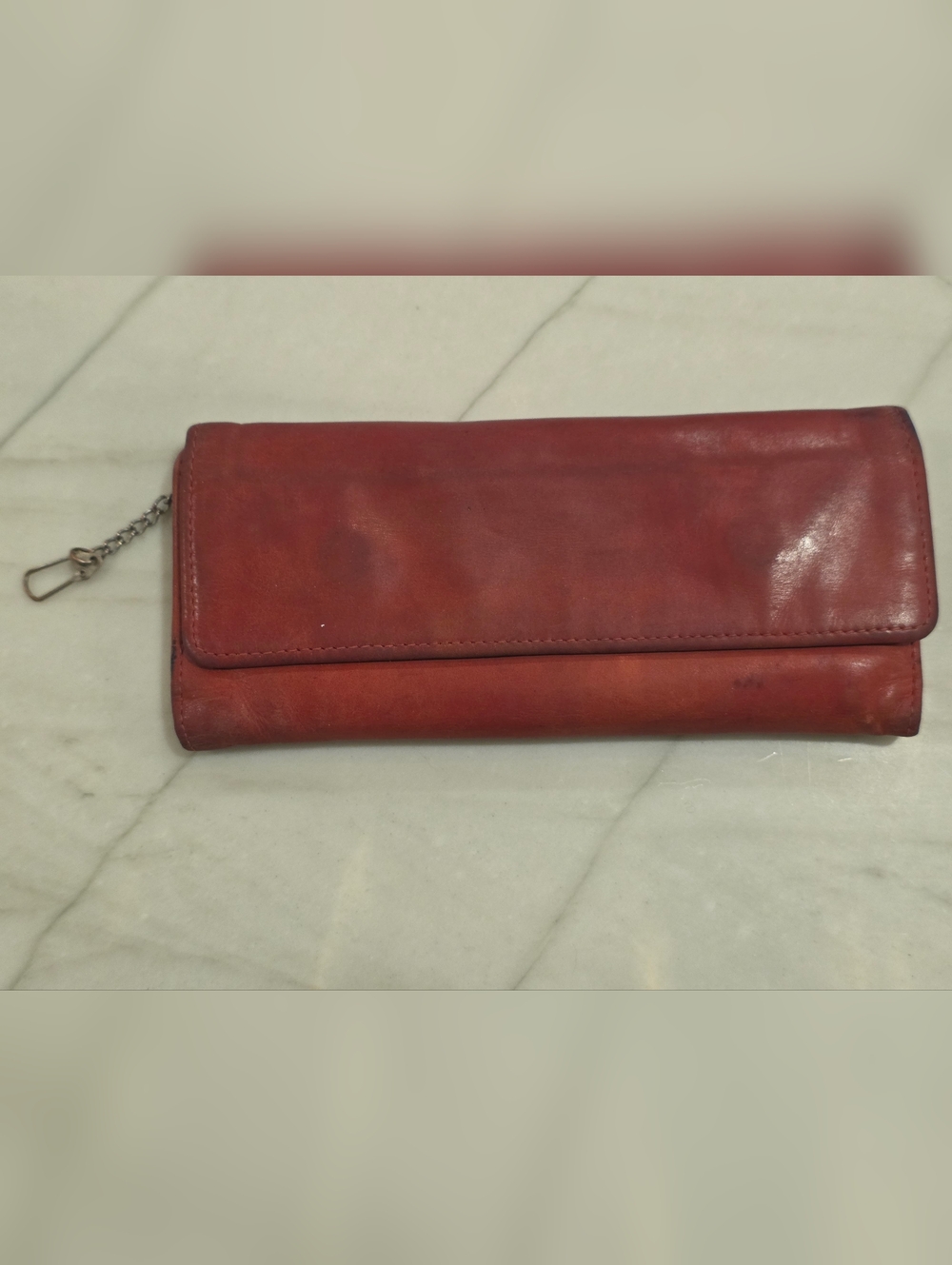 HOBO VINTAGE Classic Fold-Over Leather Wallet Clutch in Distressed Red